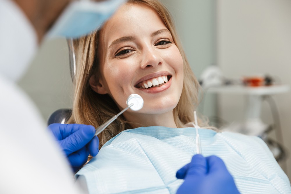 Implant dentar