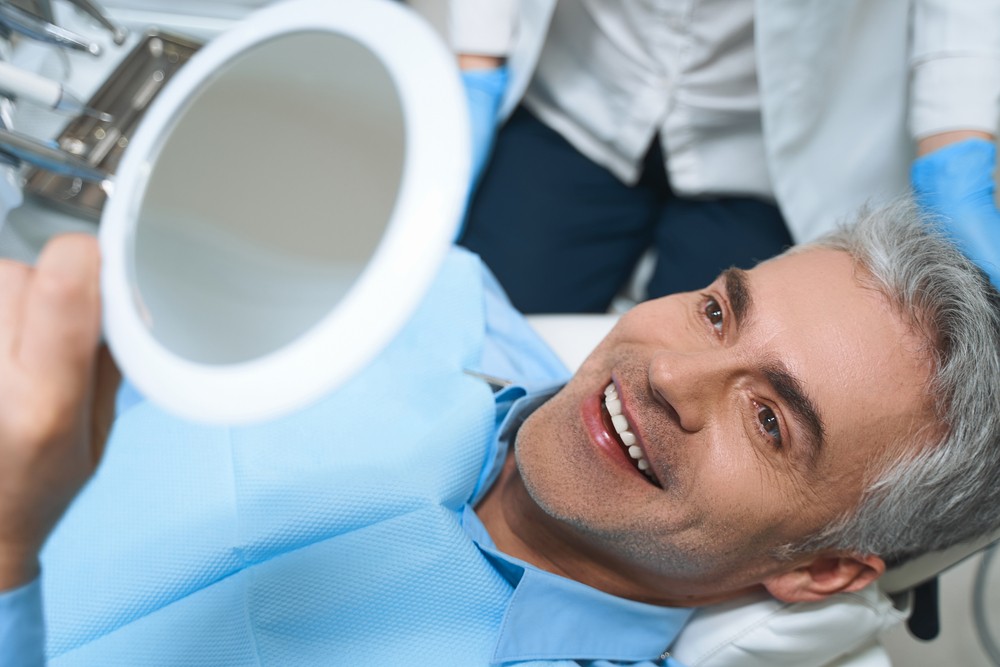 Implant dentar